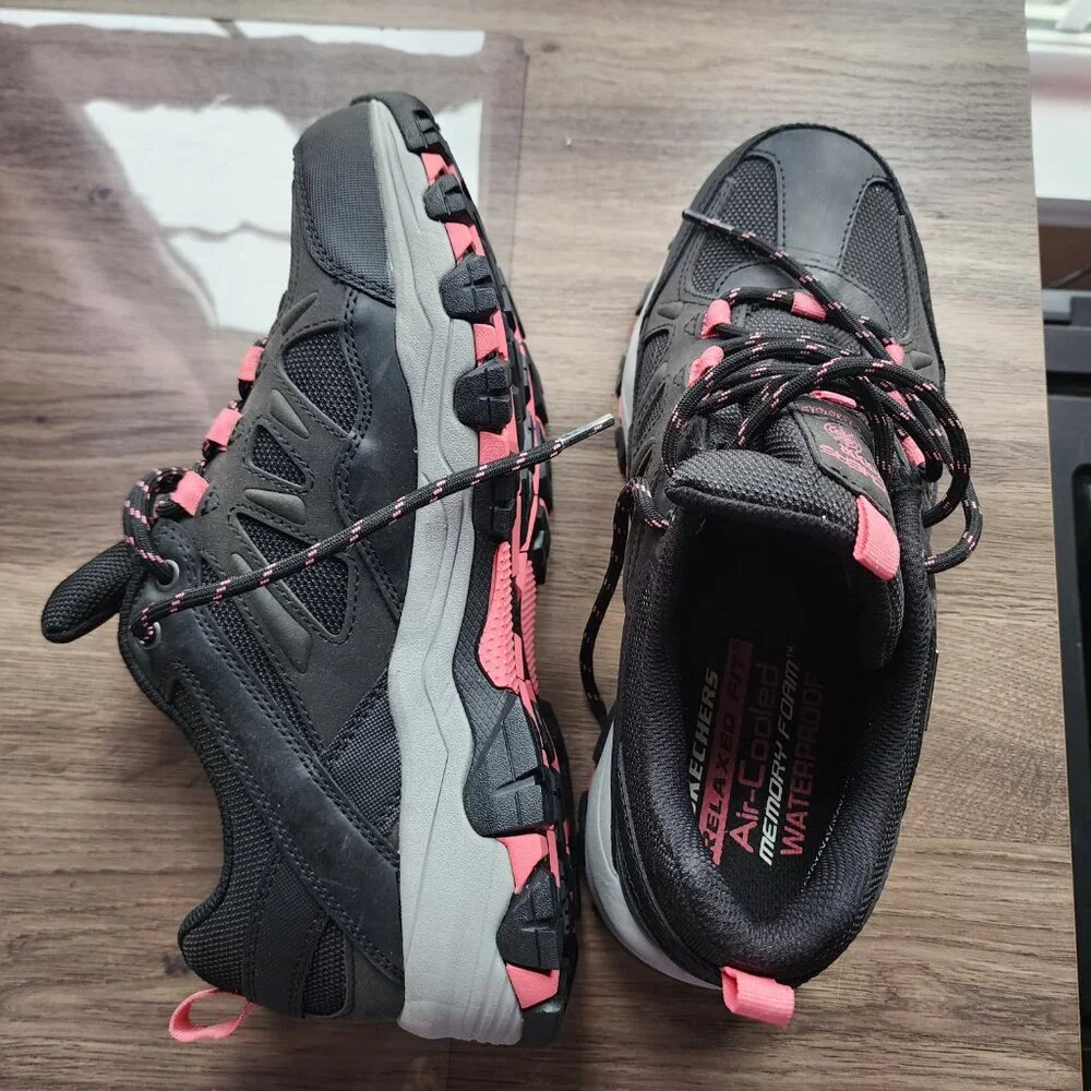 Ladies Black & Pink Waterproff Skechers Size 9 NEW - Picture 5 of 11
